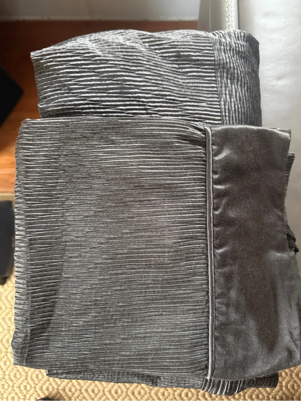 King size Duvet & shams kit, Pleated Grey/Sage Satin, used